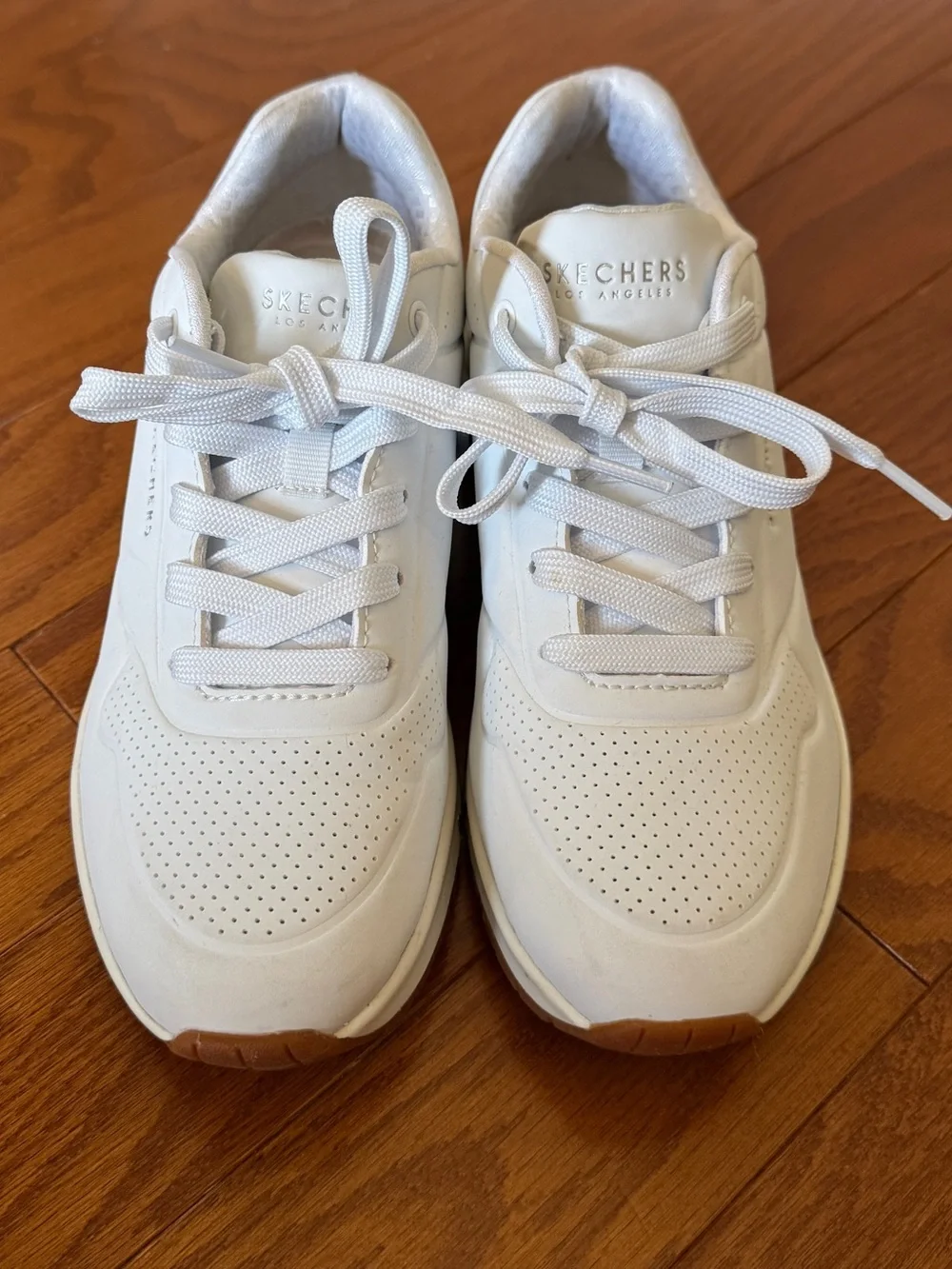 Skechers Women's Uno- Stand On Air Sneakers